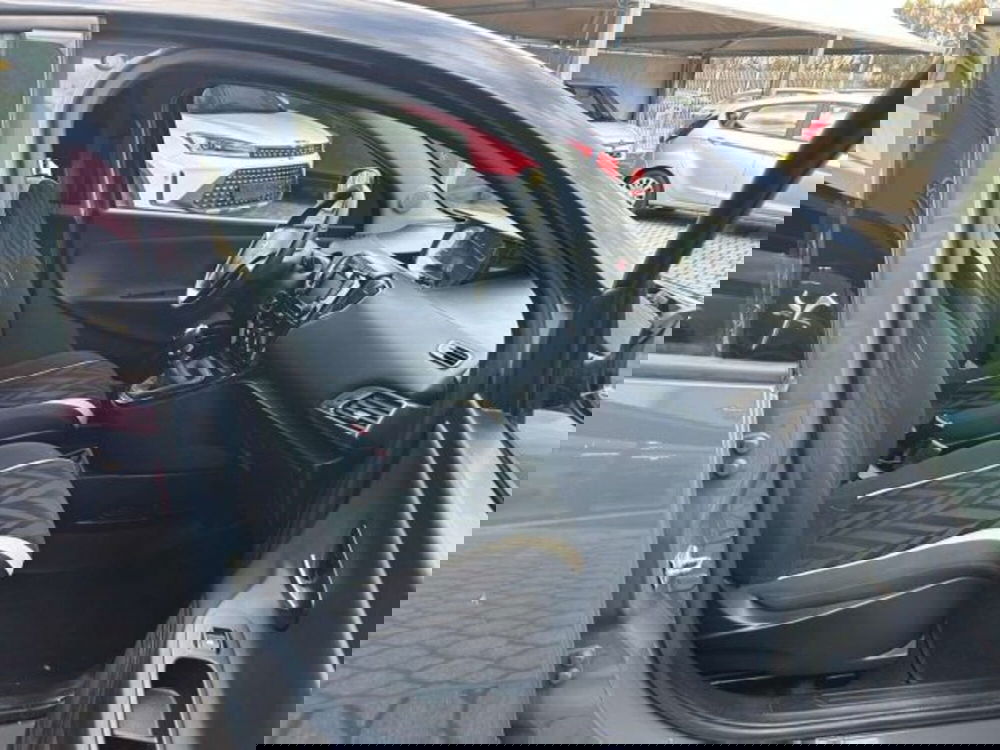 Lancia Ypsilon usata a Firenze (15)