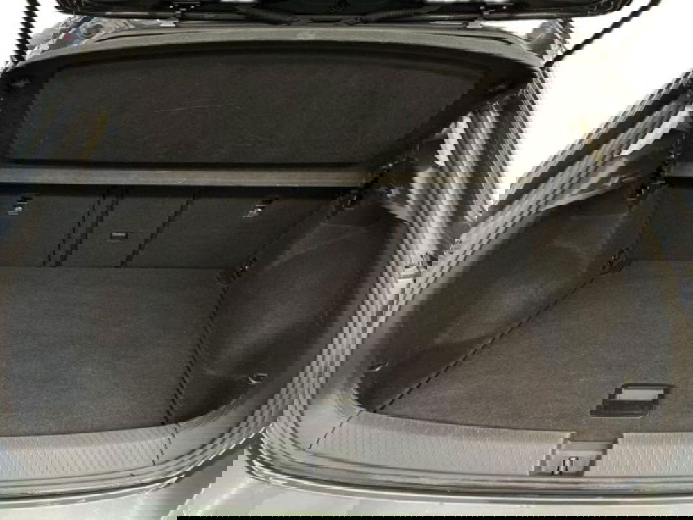 Volkswagen T-Roc usata a Verona (13)