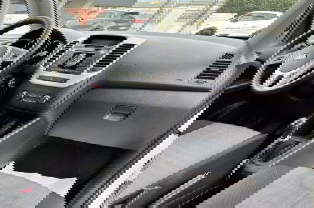 Kia Venga usata a Latina (9)