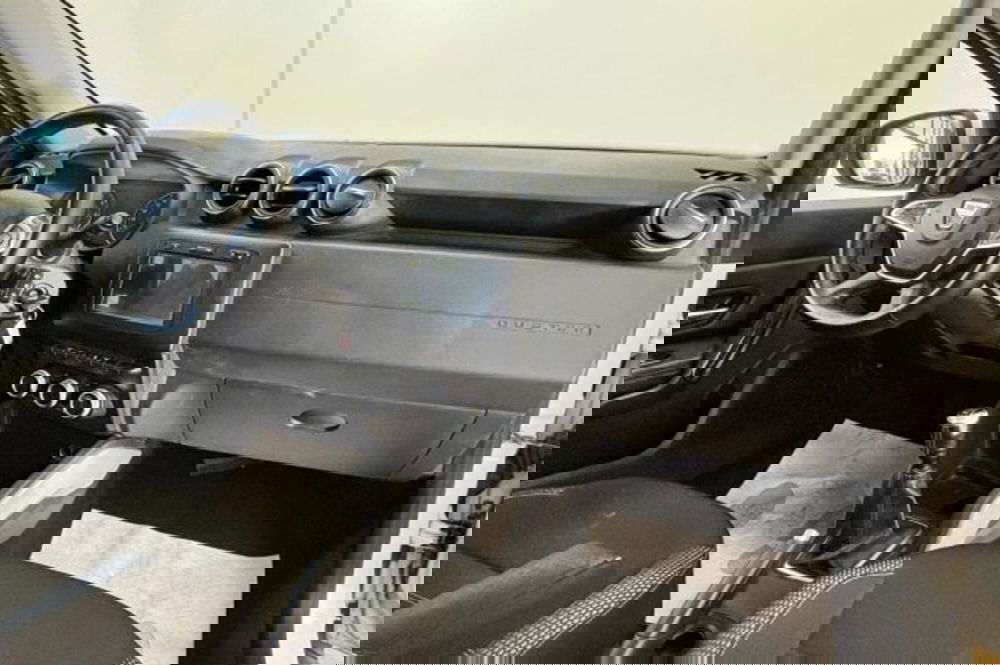 Dacia Duster usata a Latina (9)