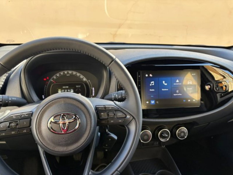 Toyota Aygo X nuova a Reggio Calabria (8)