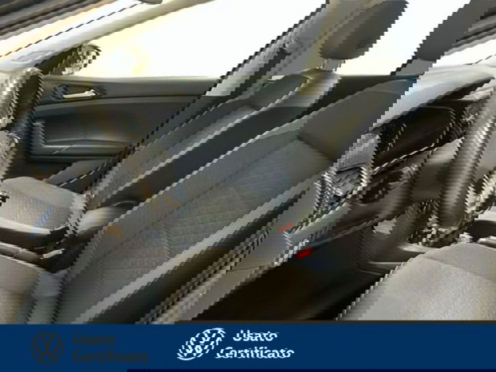 Volkswagen T-Cross usata a Vicenza (13)