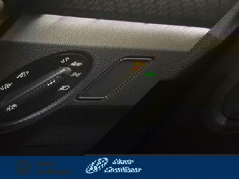 Volkswagen T-Cross usata a Vicenza (15)