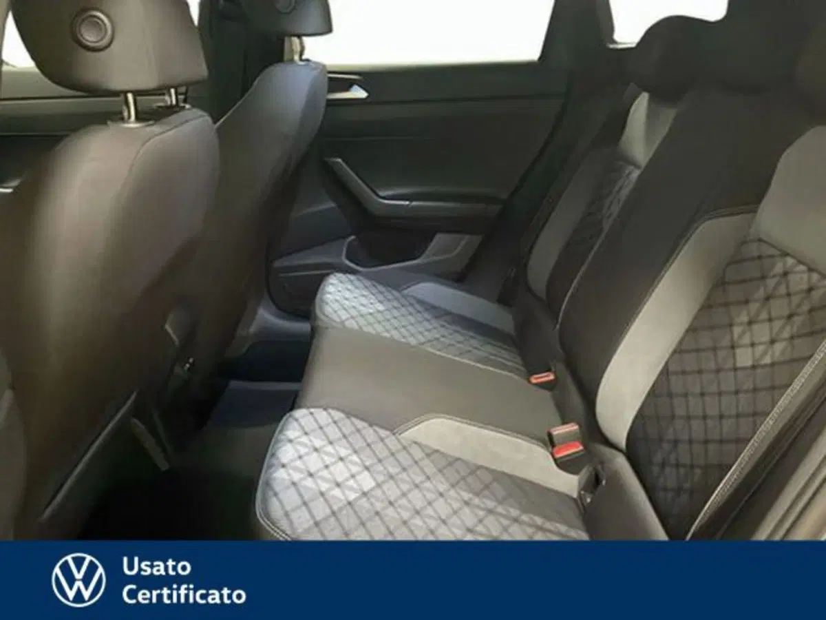 Volkswagen Taigo usata a Vicenza (12)