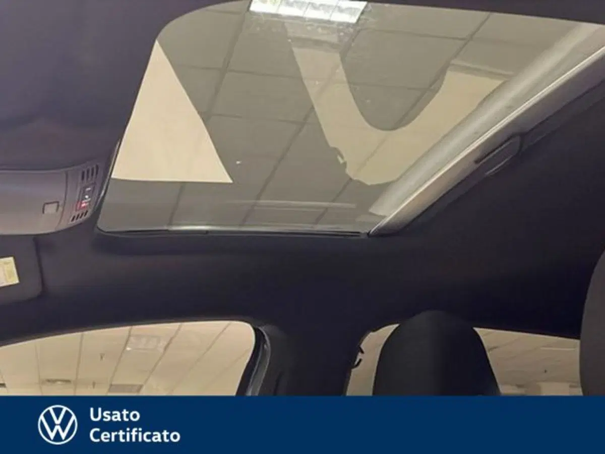 Volkswagen Taigo usata a Vicenza (18)