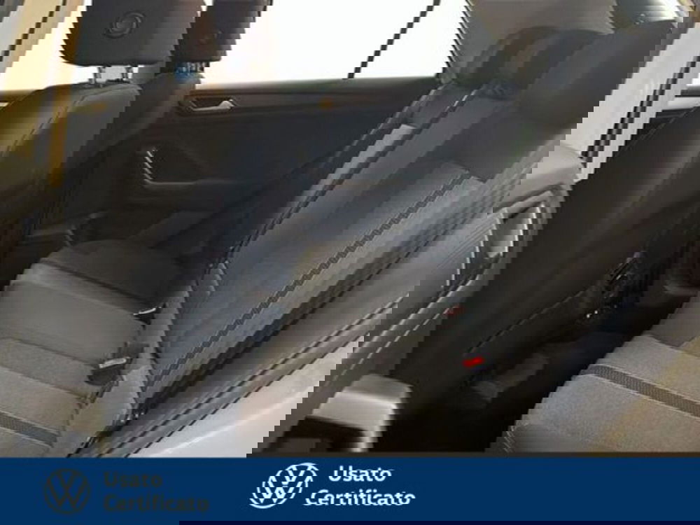 Volkswagen T-Roc usata a Vicenza (12)