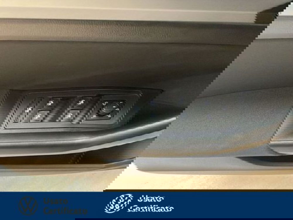 Volkswagen T-Roc usata a Vicenza (16)