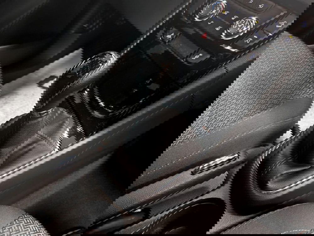 Opel Mokka usata a Piacenza (15)