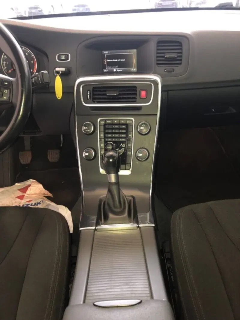 Volvo S60 usata a Torino (11)