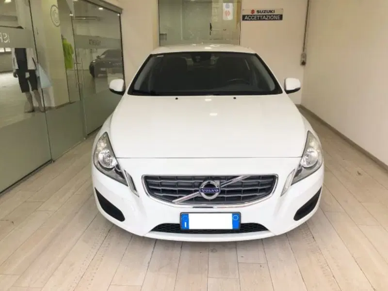 Volvo S60 usata a Torino (2)