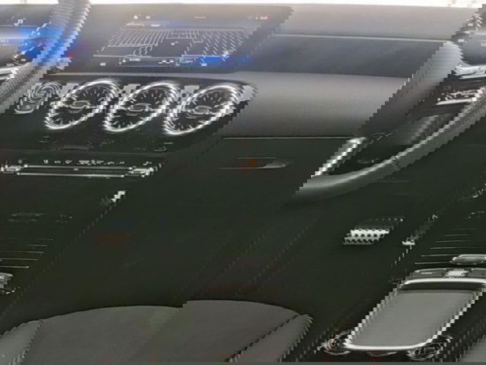Mercedes-Benz Classe A usata a Milano (7)