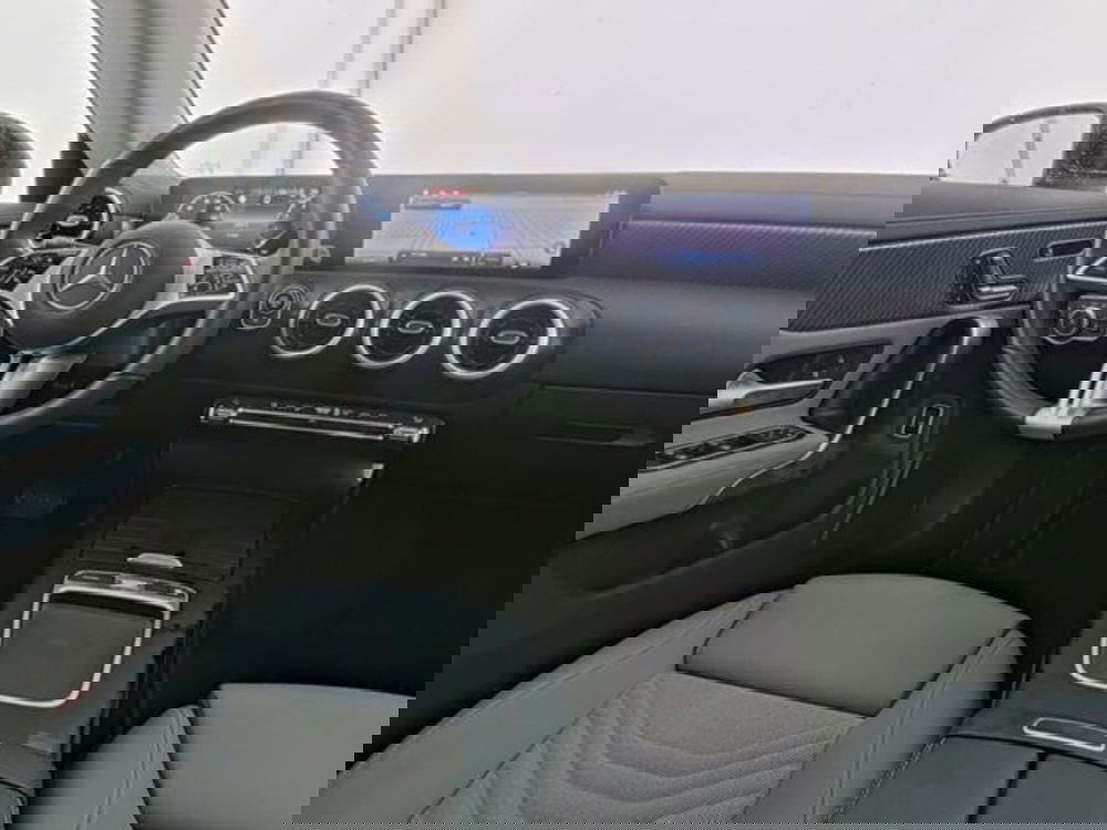 Mercedes-Benz CLA Shooting Brake usata a Milano (5)