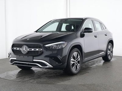 Mercedes-Benz GLA SUV 180 Automatic Premium del 2024 usata a Magenta