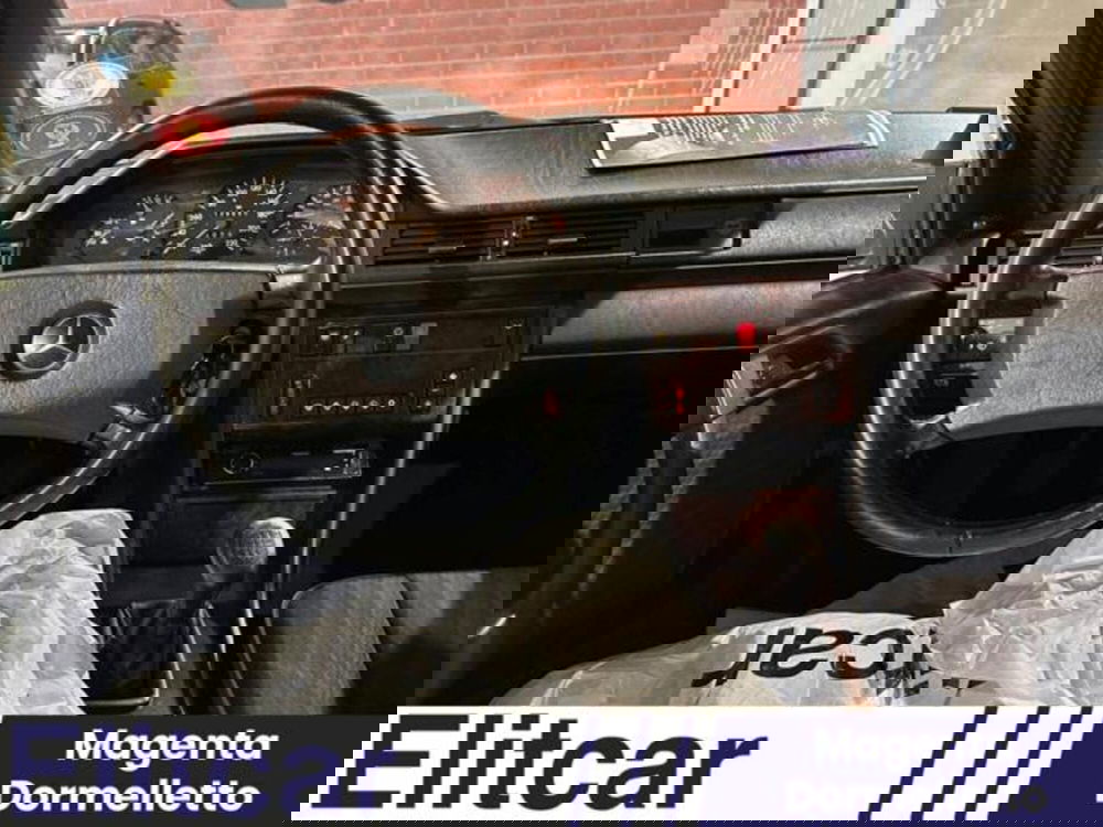 Mercedes-Benz 200 usata a Milano (14)