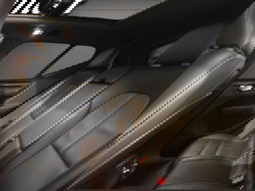 Volvo XC40 usata a Milano (11)