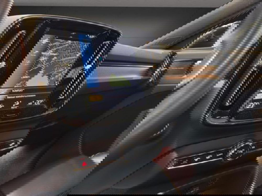 Volvo XC40 usata a Milano (14)