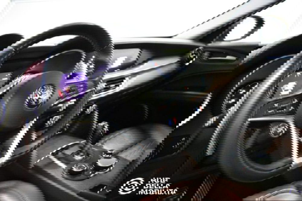 Alfa Romeo Stelvio usata a Perugia (20)