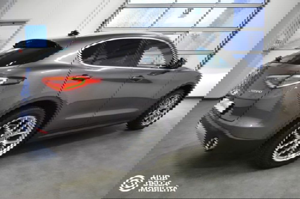 Alfa Romeo Stelvio usata a Perugia (4)