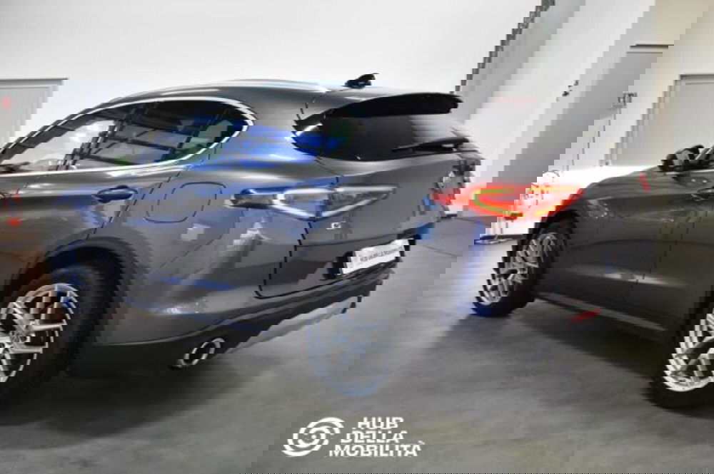 Alfa Romeo Stelvio usata a Perugia (6)