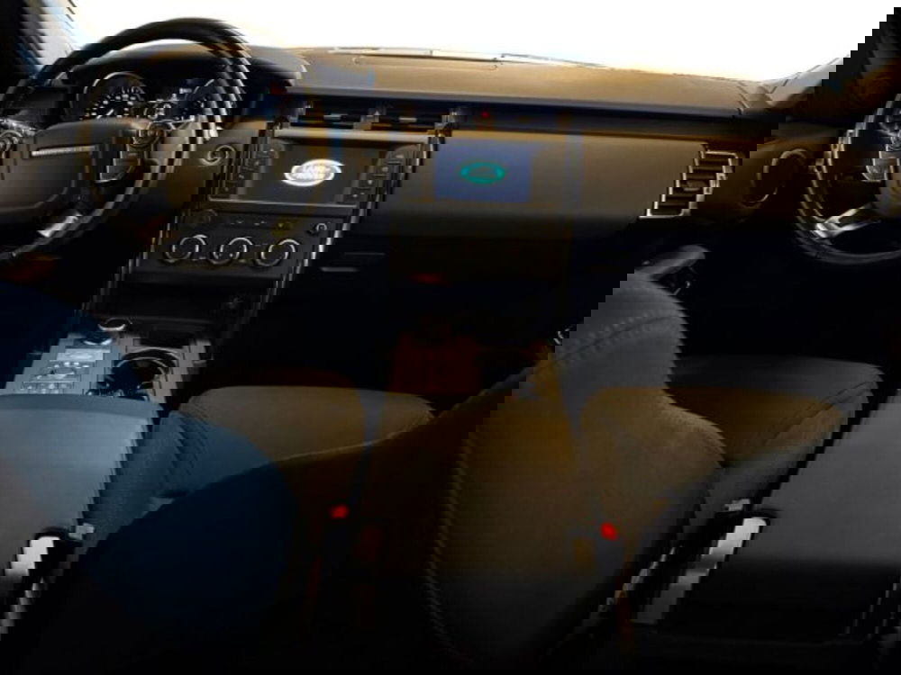 Land Rover Discovery usata a Livorno (12)