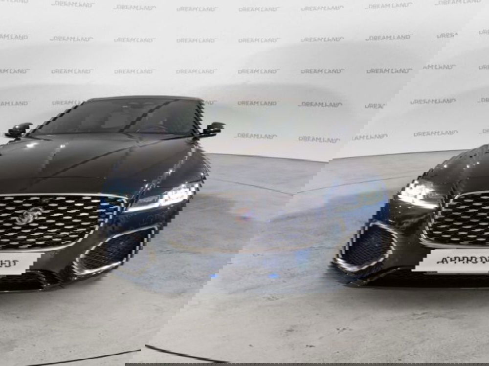 Jaguar XF usata a Livorno (10)