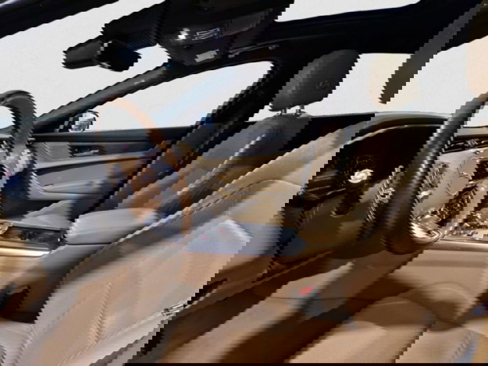 Jaguar XF usata a Livorno (16)