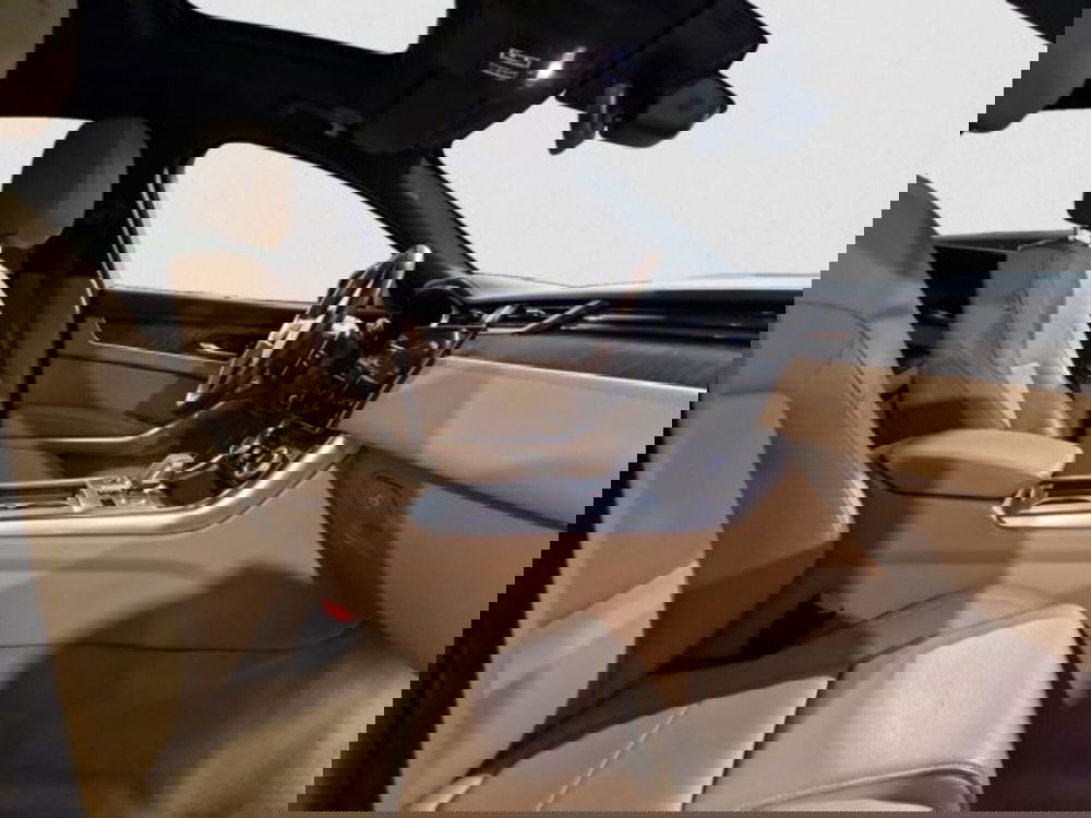 Jaguar XF usata a Livorno (4)