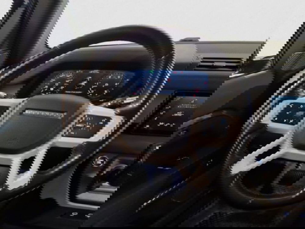 Land Rover Defender usata a Livorno (17)