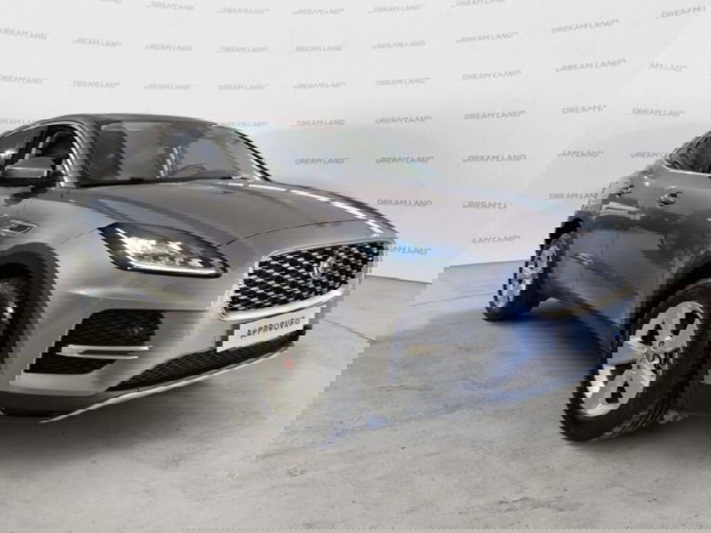 Jaguar E-Pace usata a Livorno (14)