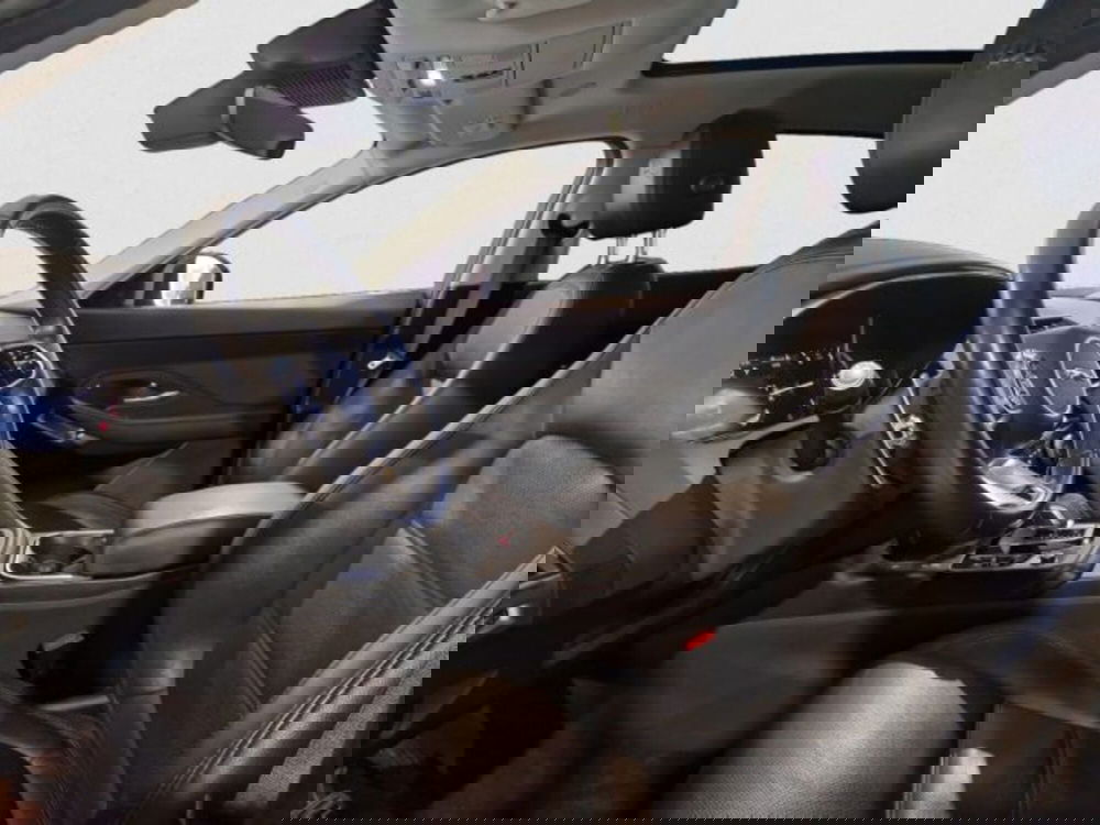 Jaguar E-Pace usata a Livorno (17)