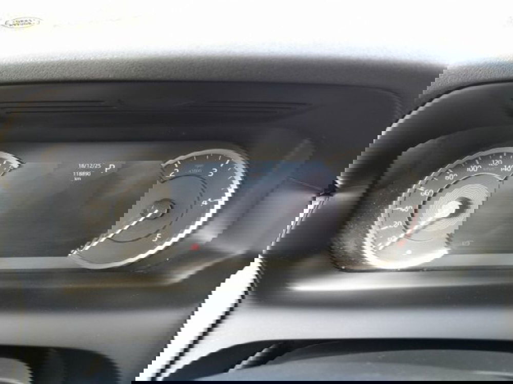 Land Rover Discovery Sport usata a Livorno (11)