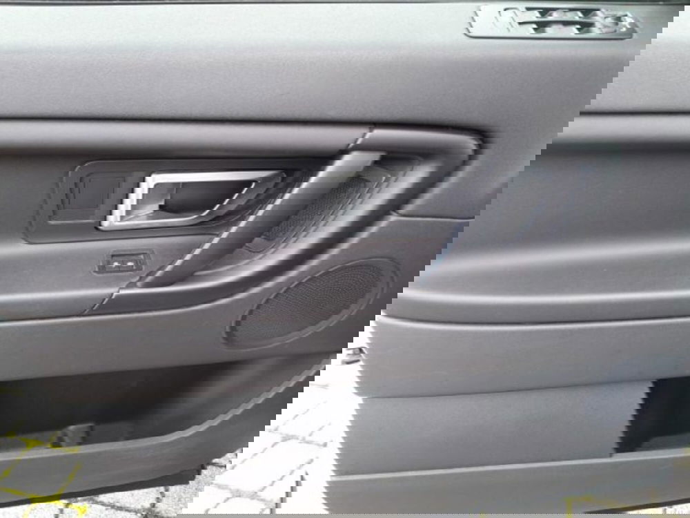 Land Rover Discovery Sport usata a Livorno (20)