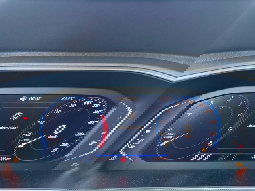 Volkswagen T-Roc usata a Ravenna (13)