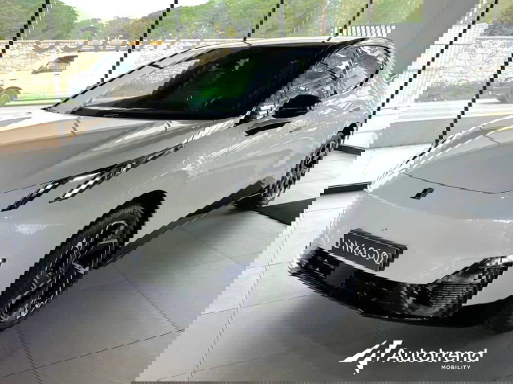 Lynk & Co 02 nuova a Bari