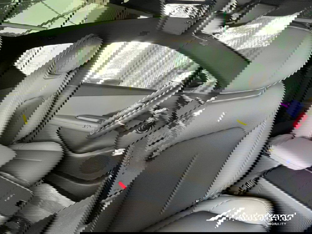 Lynk & Co 02 nuova a Bari (10)