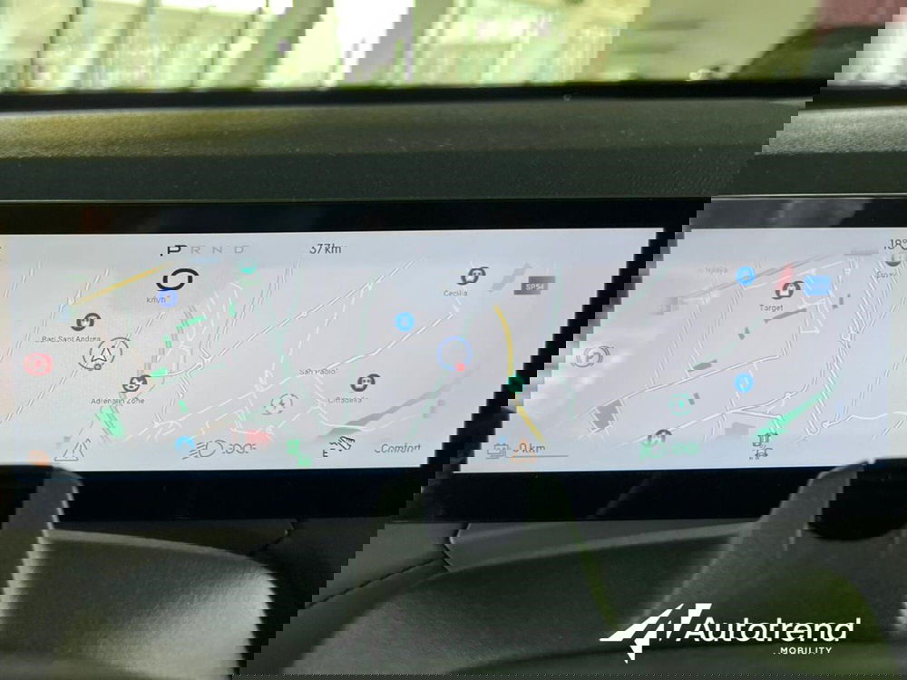 Lynk & Co 02 nuova a Bari (16)