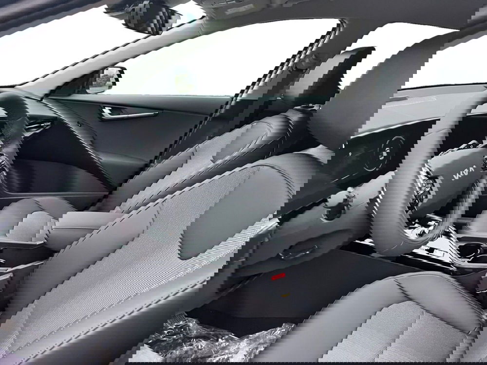 Kia Niro nuova a Modena (9)