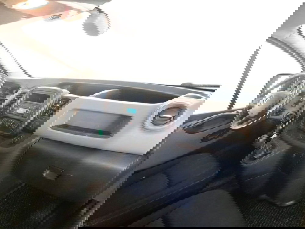 Renault Trafic Furgone usata a Salerno (9)