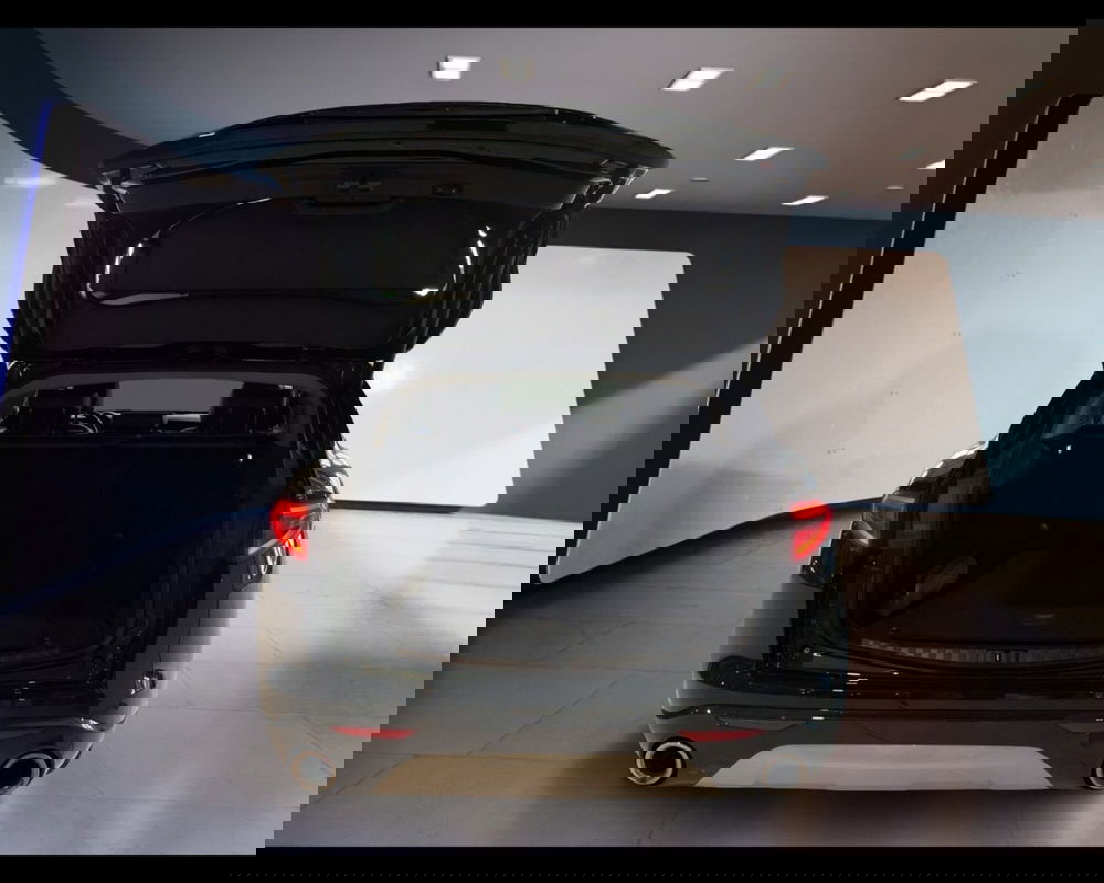 Alfa Romeo Stelvio usata a Torino (13)