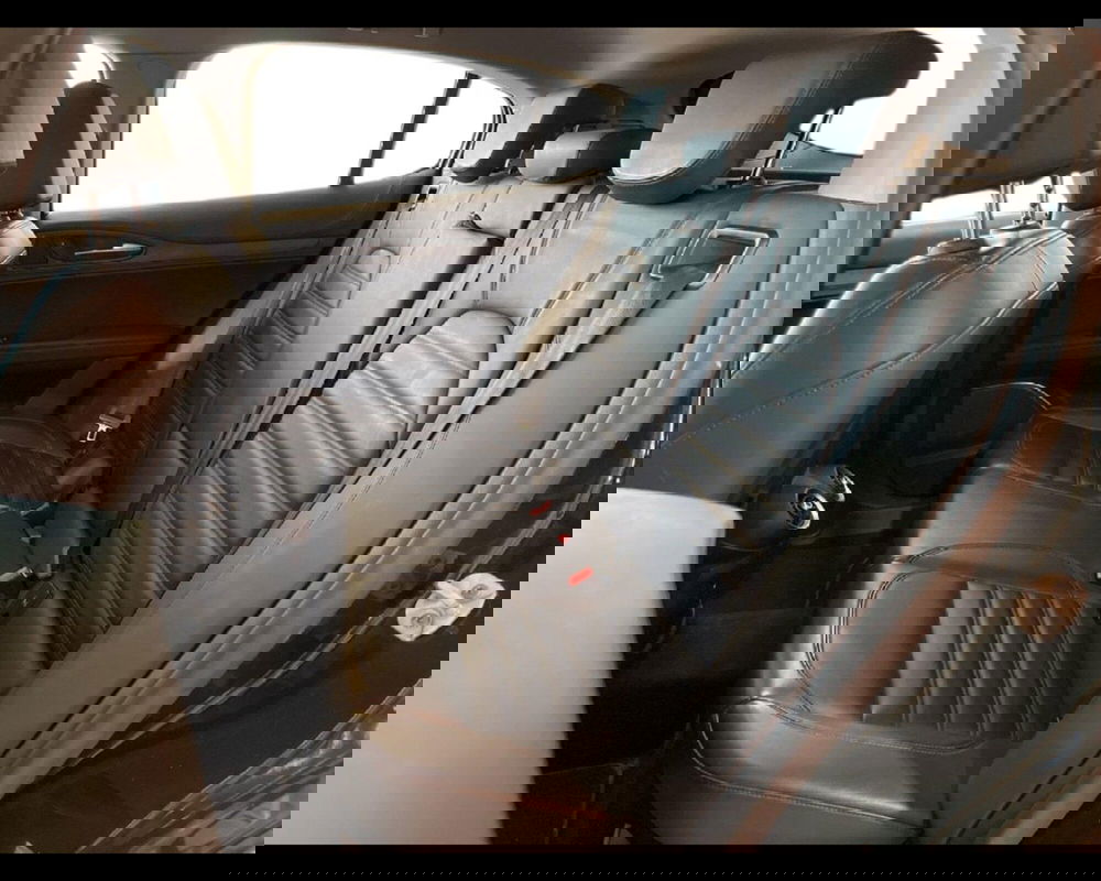 Alfa Romeo Stelvio usata a Torino (15)