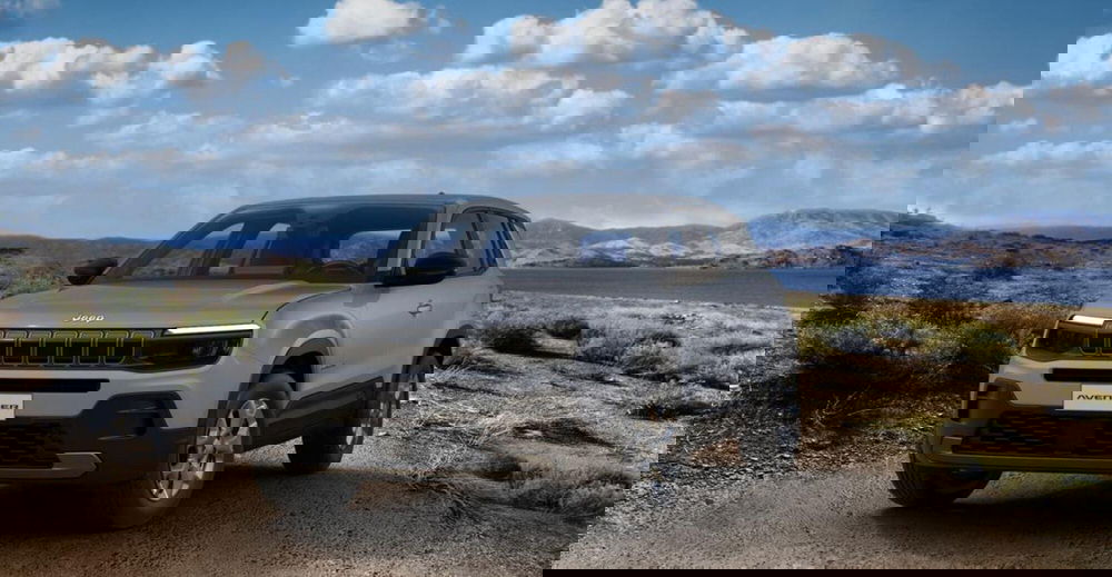 Jeep Avenger nuova a Torino