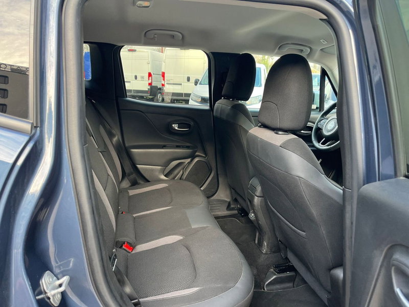 Jeep Renegade usata a Milano (15)