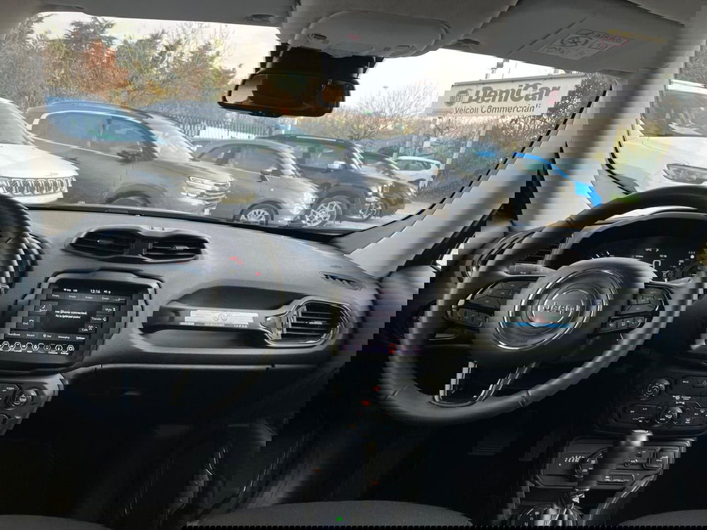 Jeep Renegade usata a Milano (17)