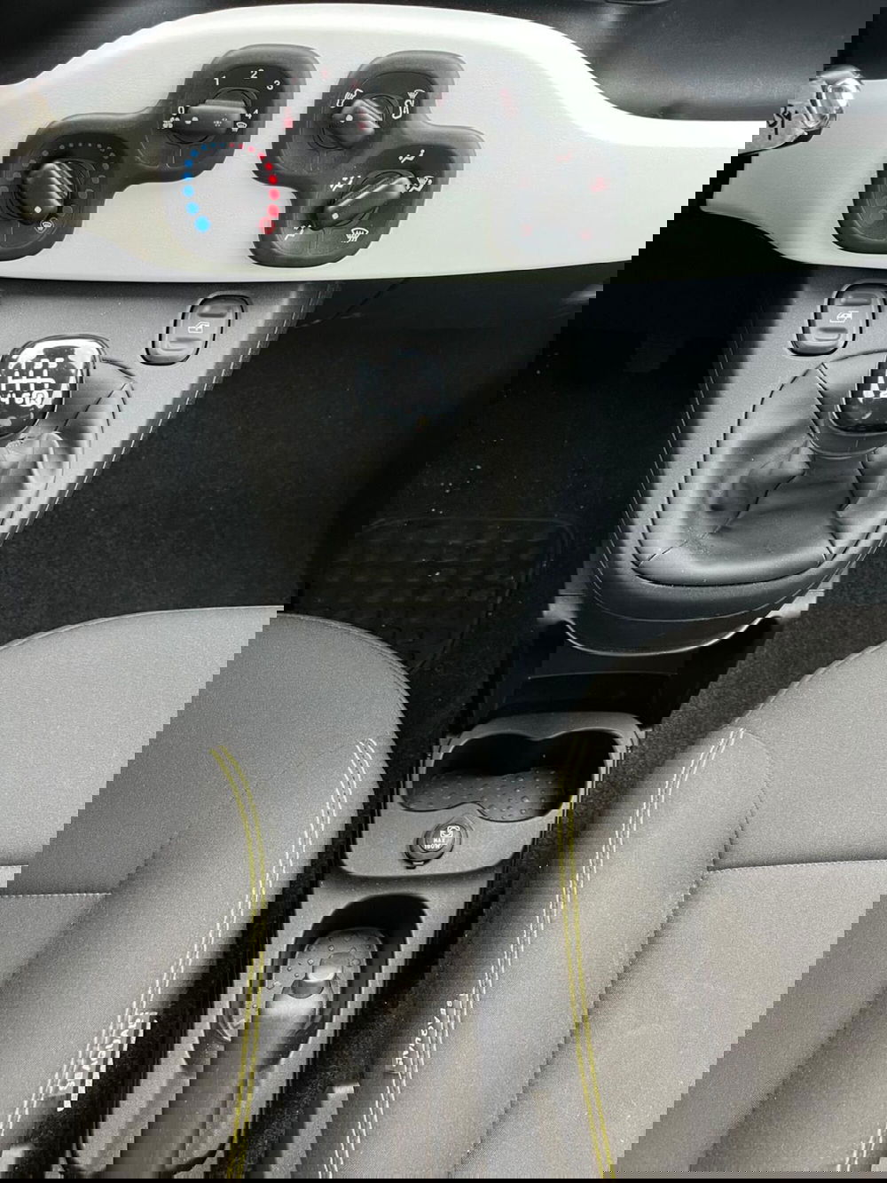 Fiat Panda Cross usata a Milano (18)