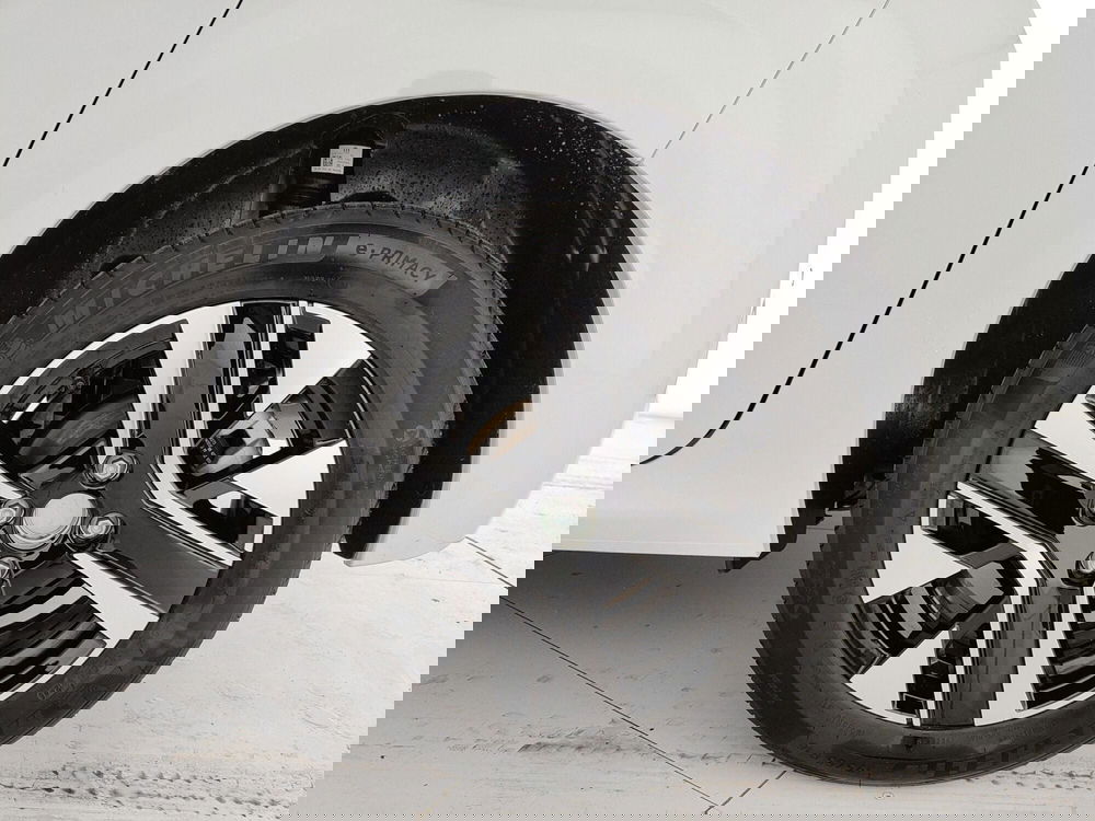 Peugeot 208 nuova a Caserta (11)