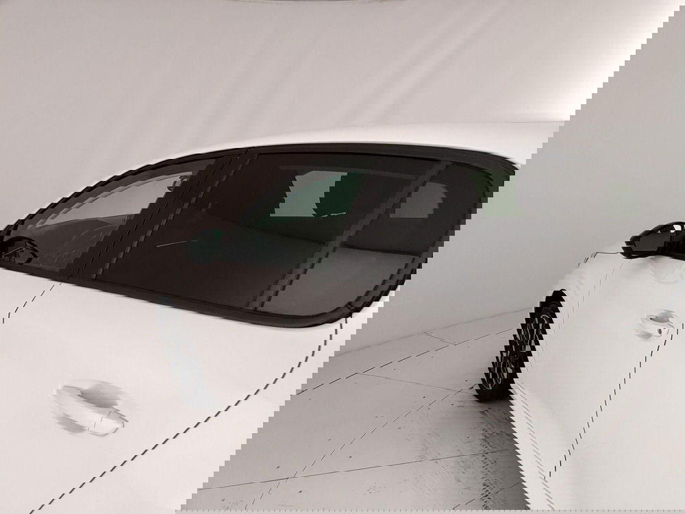 Peugeot 208 nuova a Caserta (12)