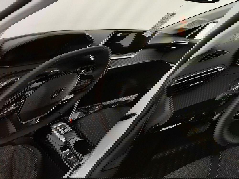 Peugeot 208 nuova a Caserta (15)