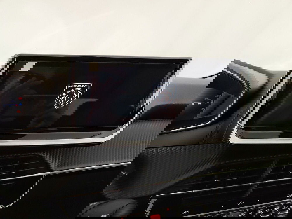 Peugeot 208 nuova a Caserta (17)