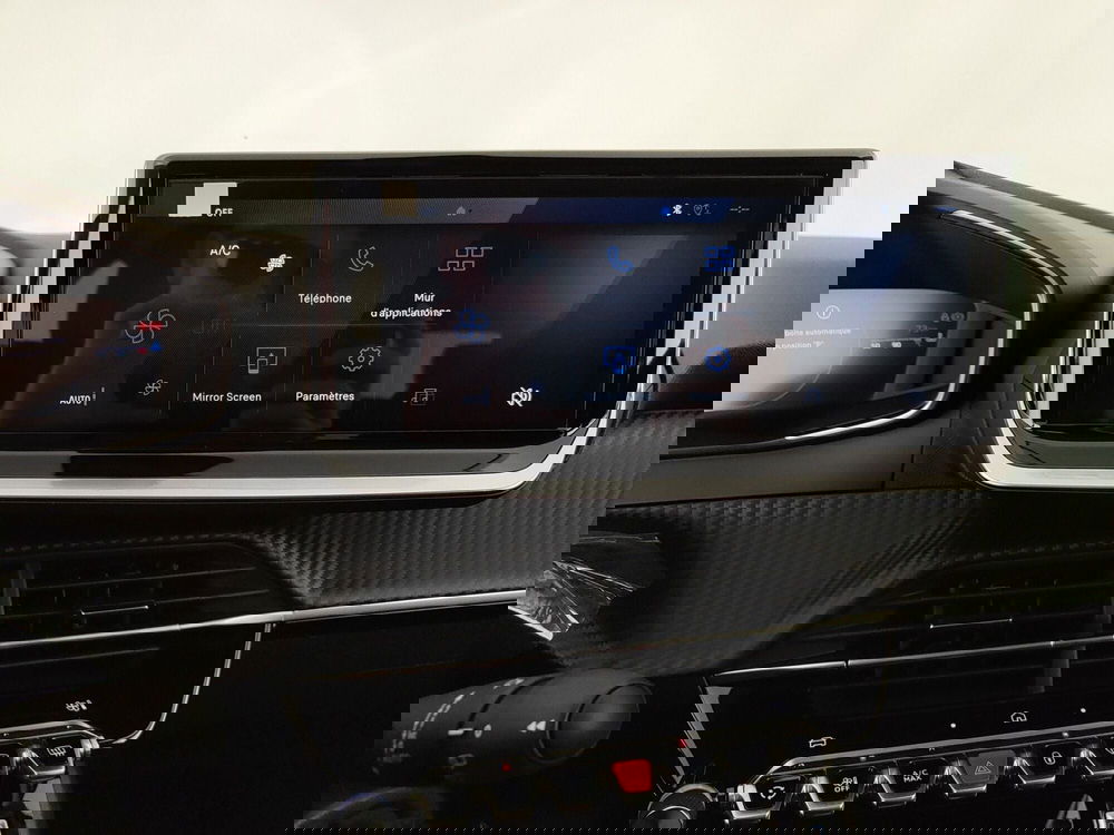 Peugeot 208 nuova a Caserta (18)