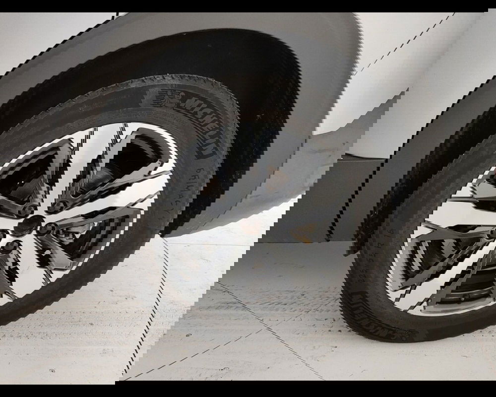 Peugeot 5008 usata a Caserta (12)